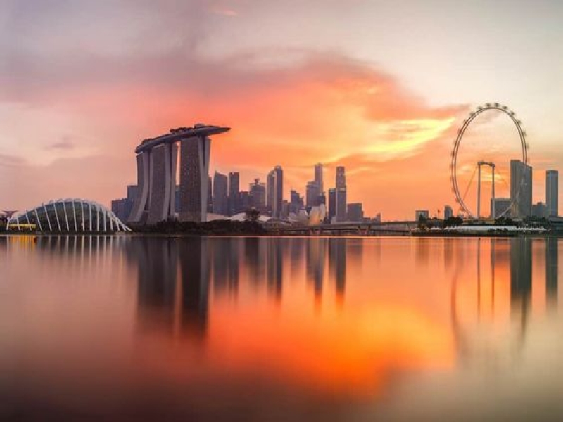 Romantic Rendezvous: Singapore City